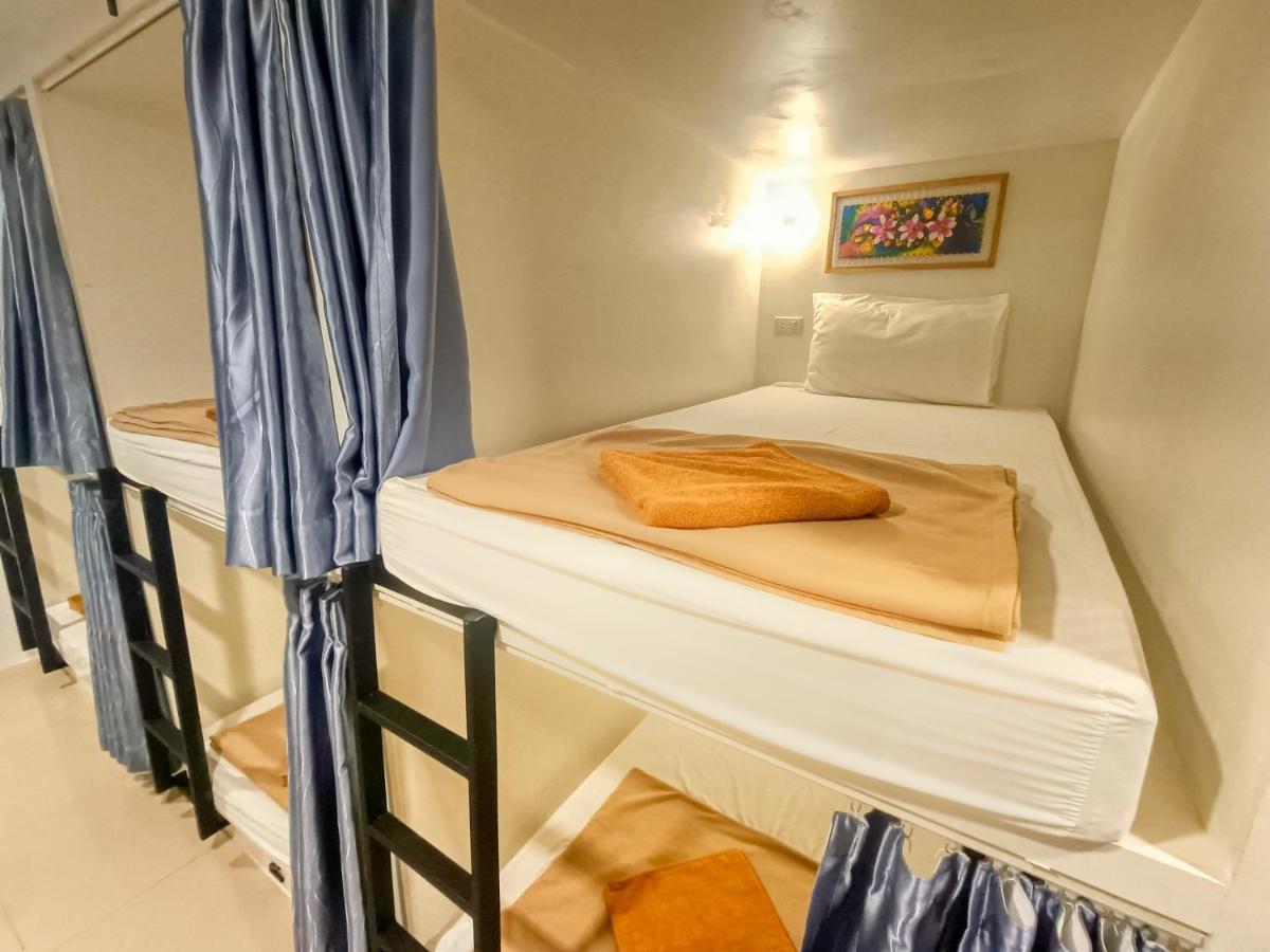 Jomtien Beach Hostel Ngoại thất bức ảnh